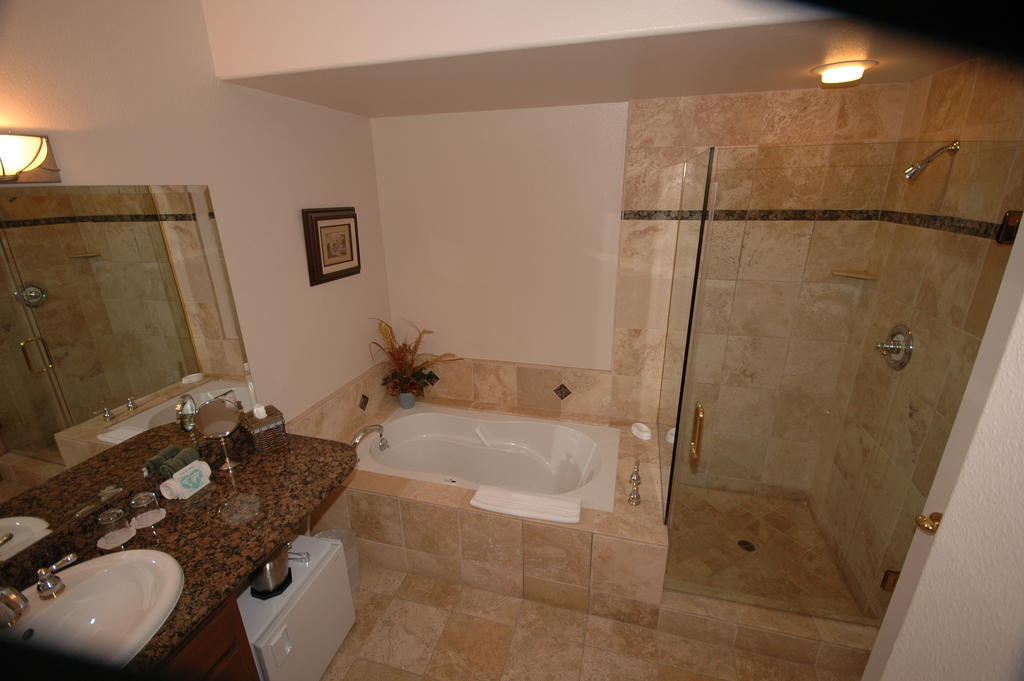 The Oceanfront Stay On Miramarbeach Hmb El Granada Room photo
