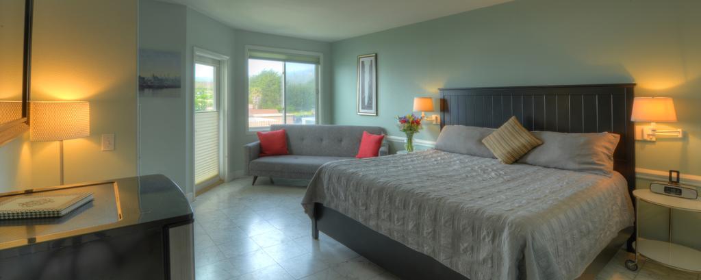The Oceanfront Stay On Miramarbeach Hmb El Granada Exterior photo