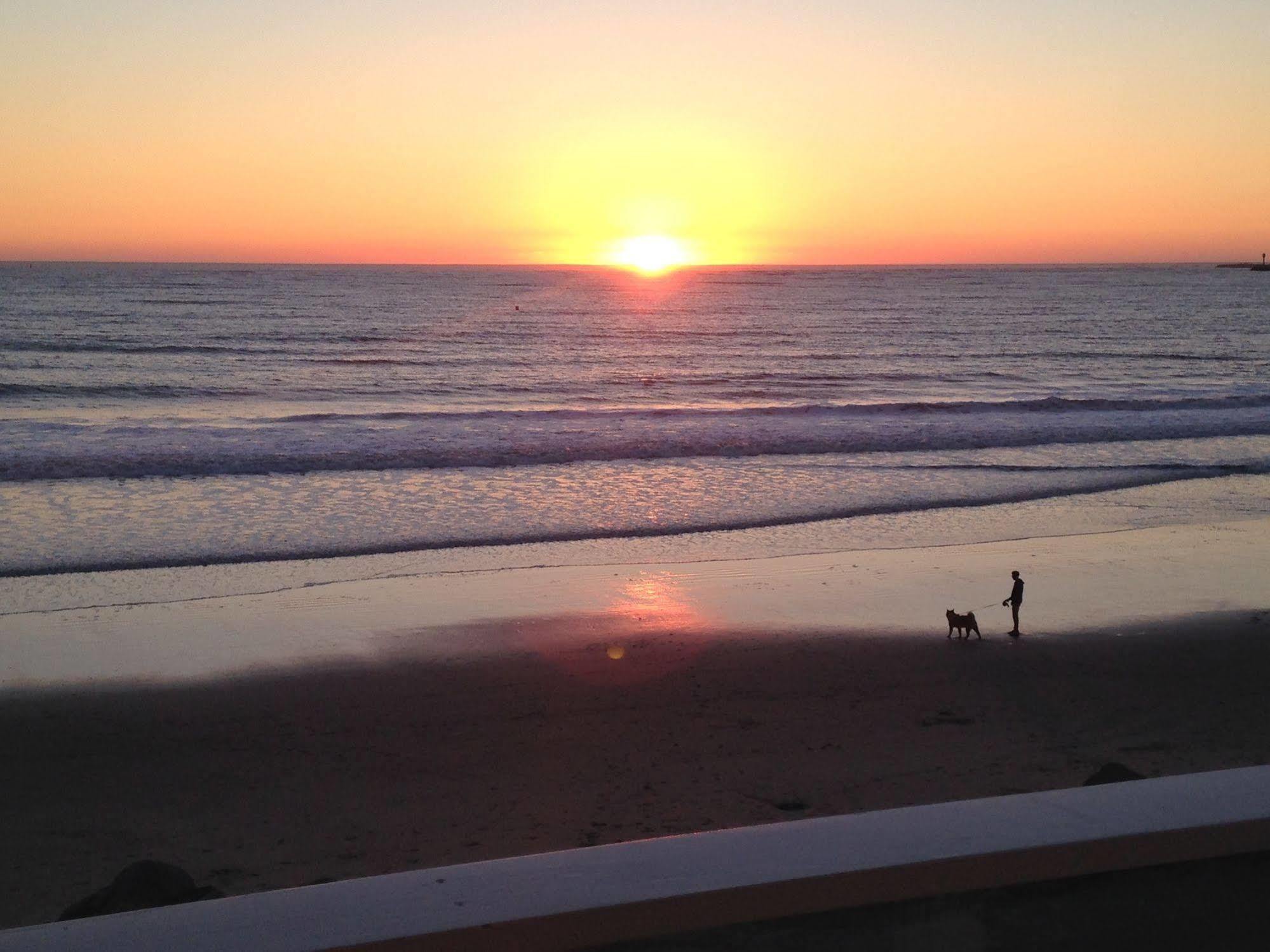 The Oceanfront Stay On Miramarbeach Hmb El Granada Exterior photo